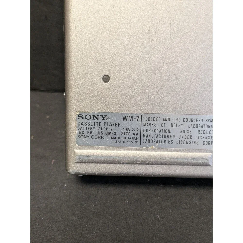 Sony Walkman WM-7 Auto Reverse Portable Stereo Cassette Player Silver **UNTESTED